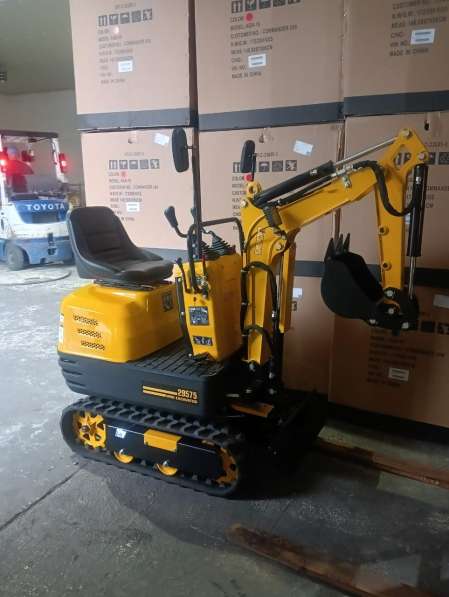 Мини-экскаватор Komatsu PC-08 в Владивостоке фото 12