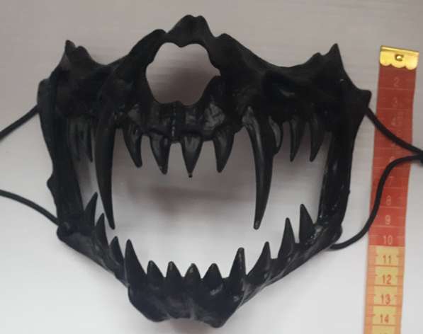 Маска челюсть, черная