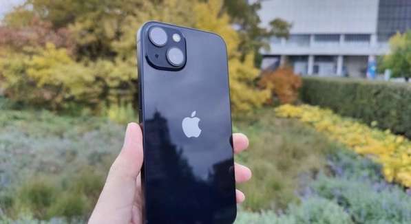 Продается Iphone 13