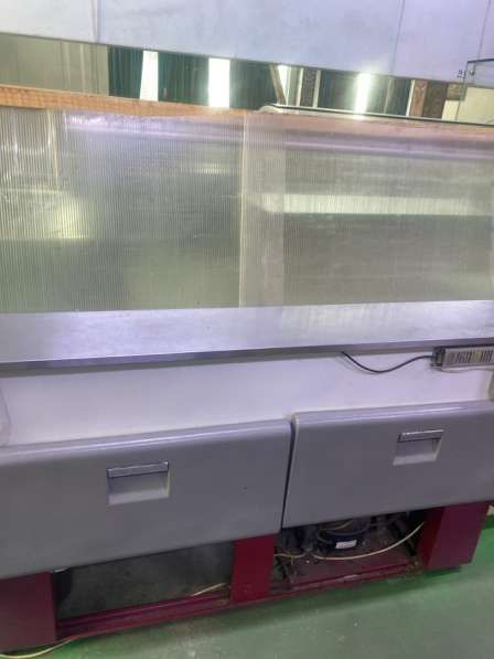 Холодильник витринный в Москве