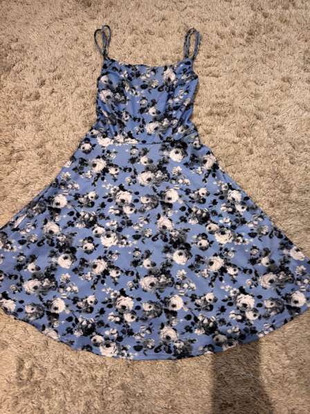 Платье женское в цветочек в Санкт-Петербурге