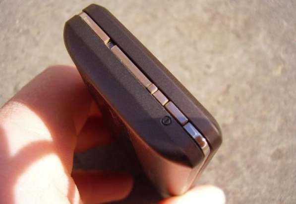 Sony Ericsson K770i (оригинал, комплект) в Москве фото 4