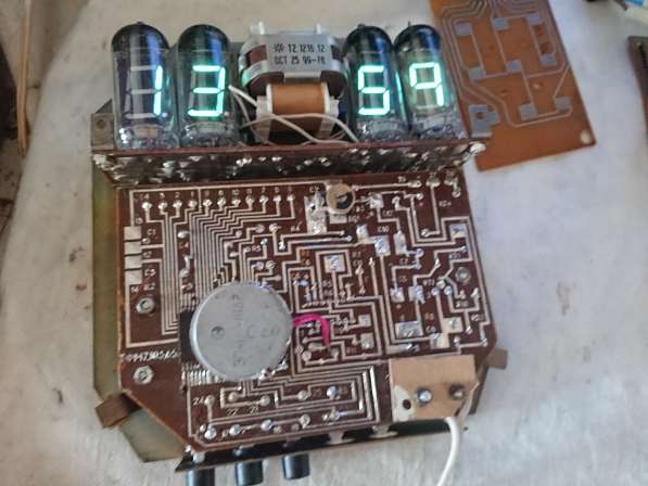 Часы электронные цифровые 4 штуки в Челябинске фото 12