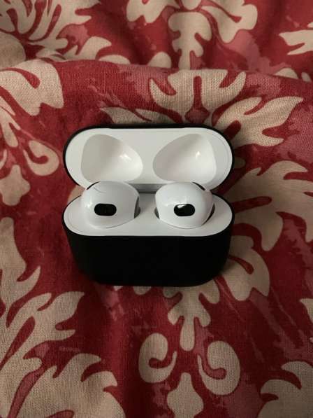 AirPods 3