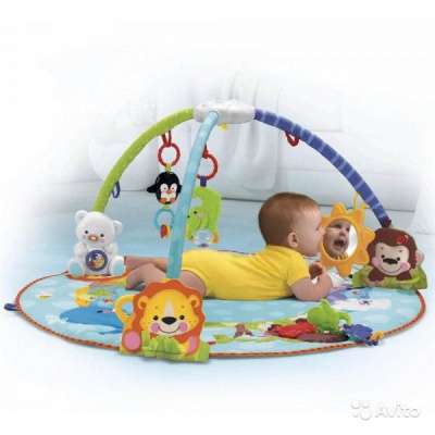 Развивающий коврик BabyGo с игрушками-по