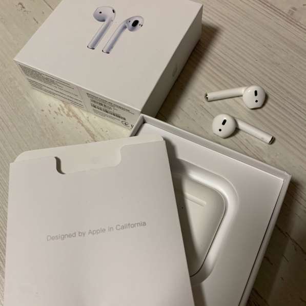 Apple AirPods