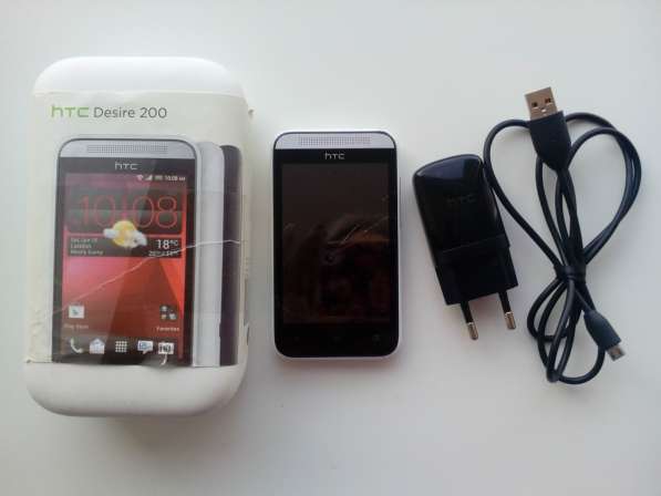 Смартфон HTC Desire 200