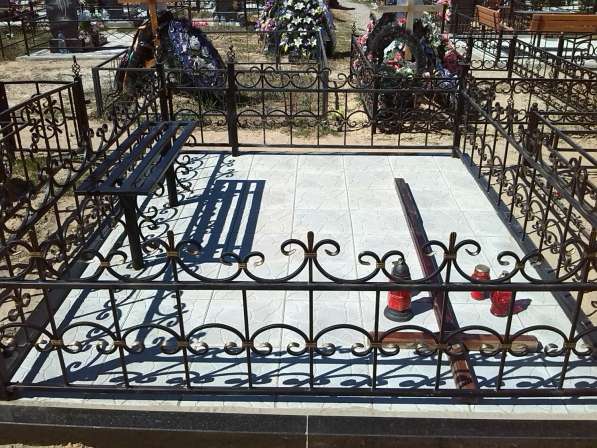 Благоустройство мест захоронений в фото 16