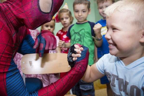 Анимамтор супергерой на день рождения мальчика в Красноярске фото 6