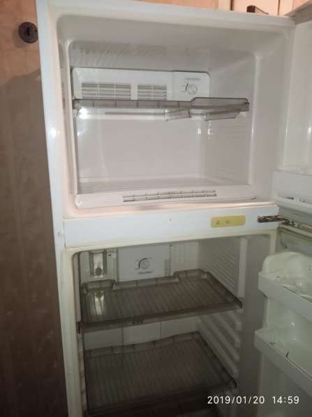 Продам холодильник САМСУНГ 2-х кам