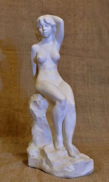 Скульптура обнажённой девушки в Санкт-Петербурге фото 5