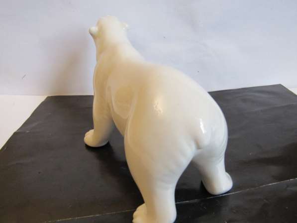 Медведь белый статуэтка фарфор новая в Москве