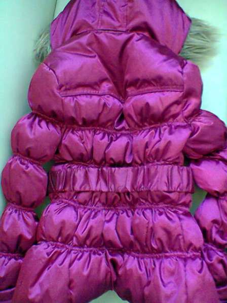 Куртка пуховик осень-зима новая 140-146 размер в Москве
