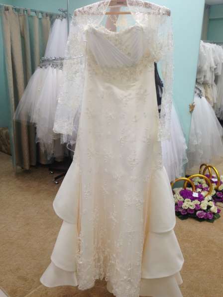 Свадебное платье. Цвет Шампань 44-46 размер