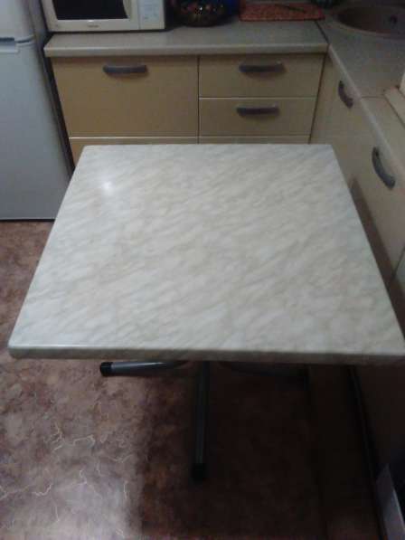 Продам кухонный стол в Пензе фото 4