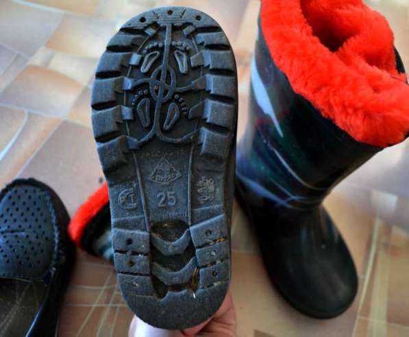 Вместе 2 пары обуви. размер 25 и 26.сапоги и туфли кож в Ростове-на-Дону фото 3