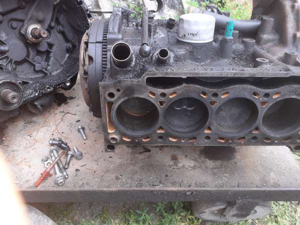 Двигатель F8Q в разбор. Есть всё! в Новосибирске фото 10