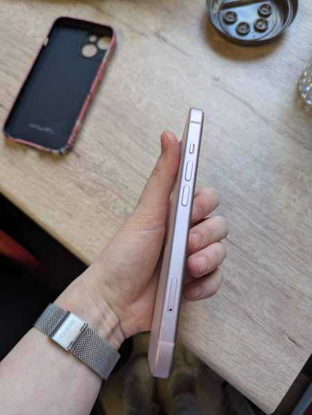 Iphone 15 в Москве фото 4