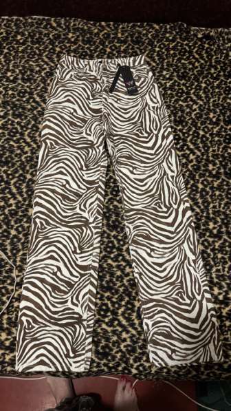 Новые джинсы,40-42 в Тамбове