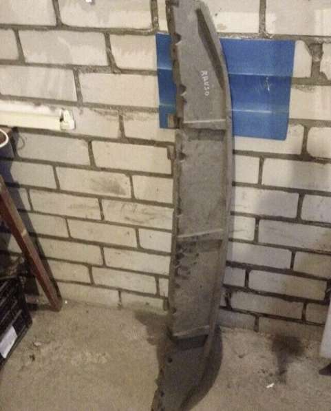 Абсорбер бампера Тойта-Рав4 30куз