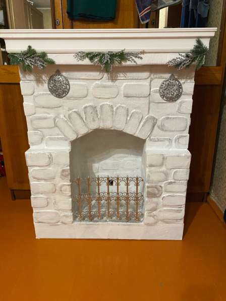 Камин декоративный
