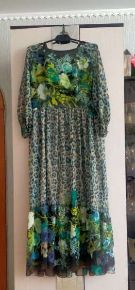 Продам костюм и платье в Челябинске фото 3