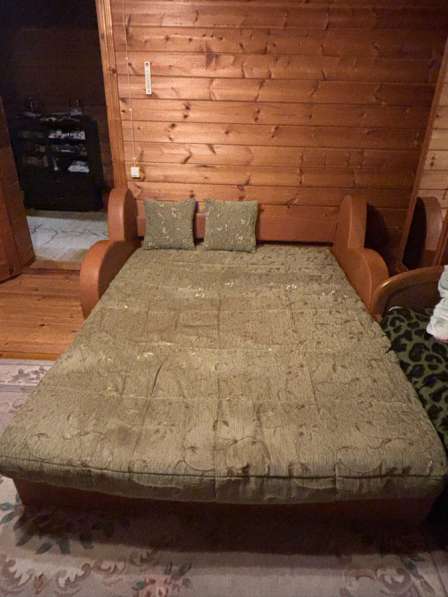 Проодается прямой диван в Москве