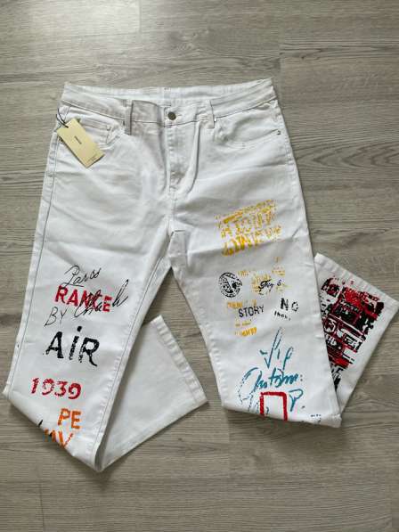 Джинсы мужские