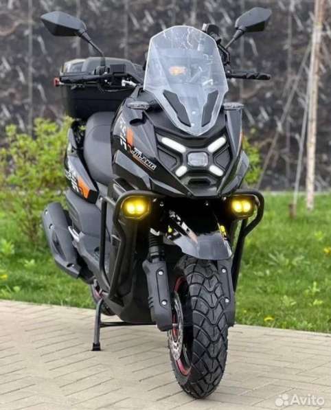 Инжекторный скутер TANK X 150cc (49)