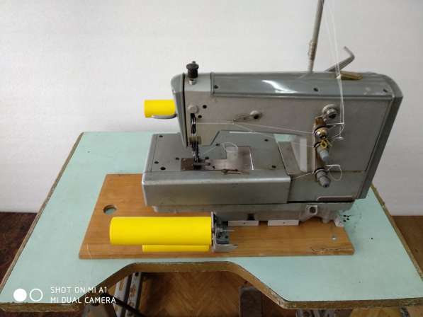 Продаентся швейная машина для вшивания резинки