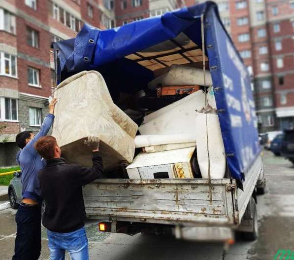 Вывоз старой мебели, техники, строительного мусора в Перми фото 5