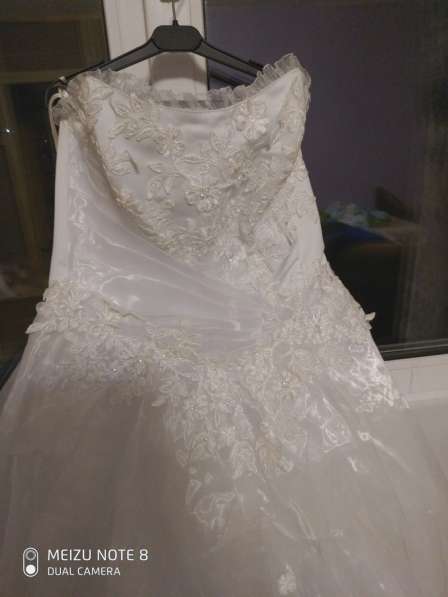 Свадебное платье на шнуровке Размер 46-48 в Челябинске фото 6
