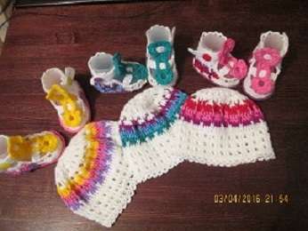 Комплект для новорожденной девочки: песочник+шапочка+пинетки в Москве