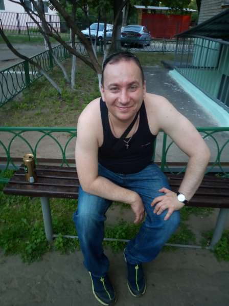 Олег, 36 лет, хочет пообщаться