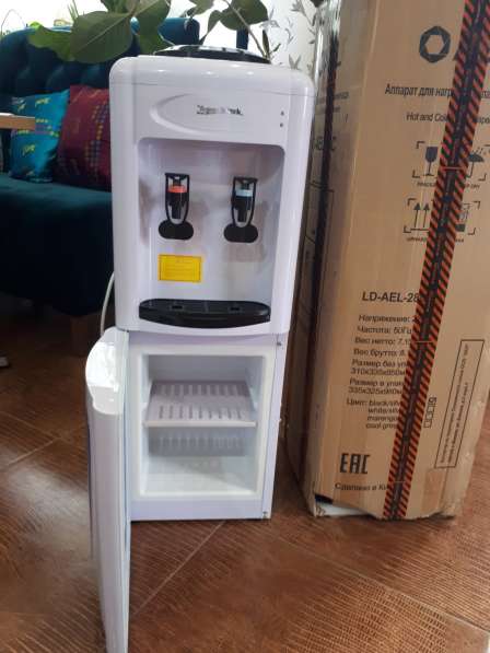 Новый кулер Aqua Work с холодильником в Краснодаре