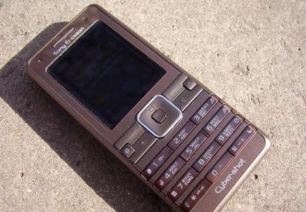 Sony Ericsson K770i (оригинал, комплект)