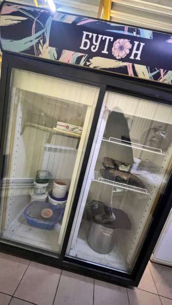 Холодильник большой