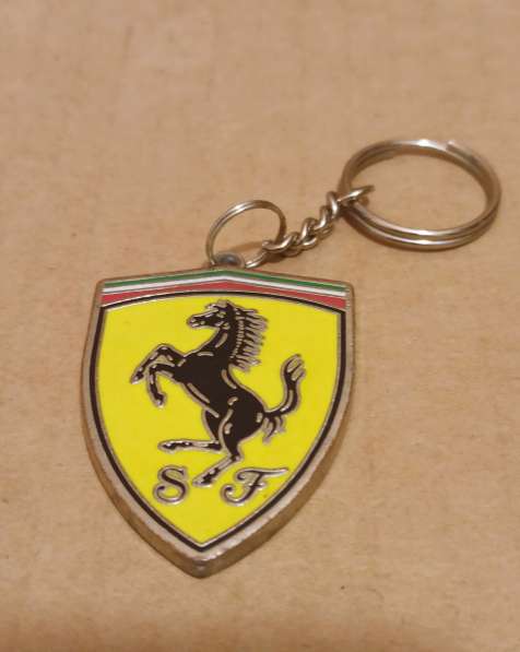 Брелок для ключей Ferrari Metal Shield