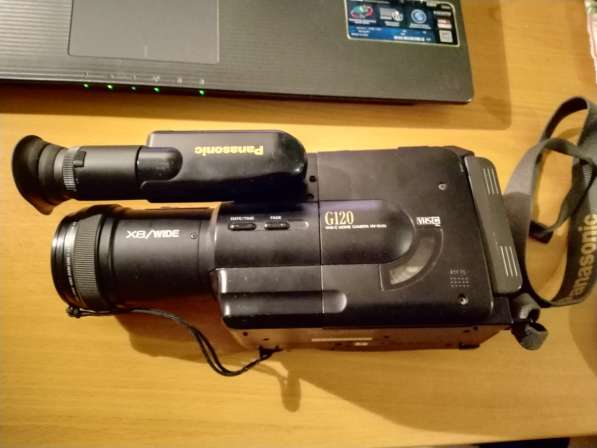 Видеокамера VHS-C Panasonic MV-G120EN
