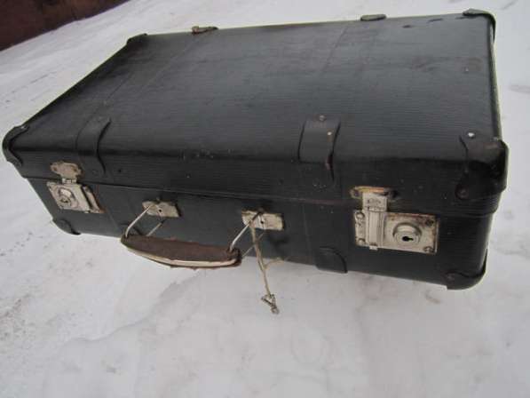 Старый чемодан в Санкт-Петербурге фото 3