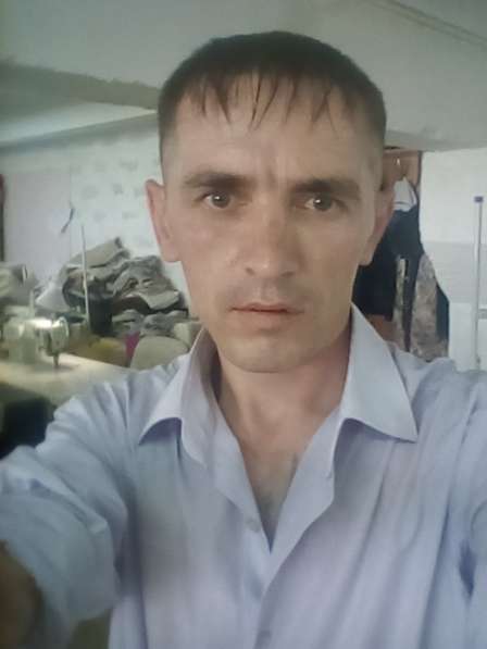 Андрей, 43 года, хочет познакомиться