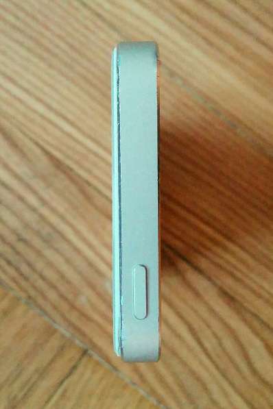 IPhone 5s 16Gb Silver в фото 3