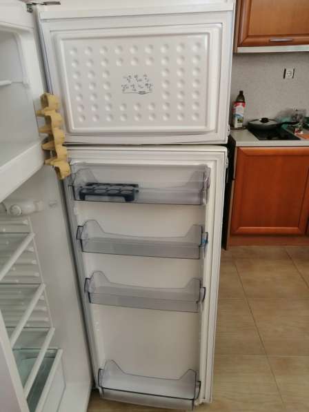 Продам 2х камерный холодильник FINLUX в 