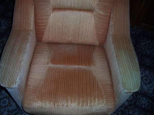 Мягкие кресла из румынского гарнитура в Москве фото 4