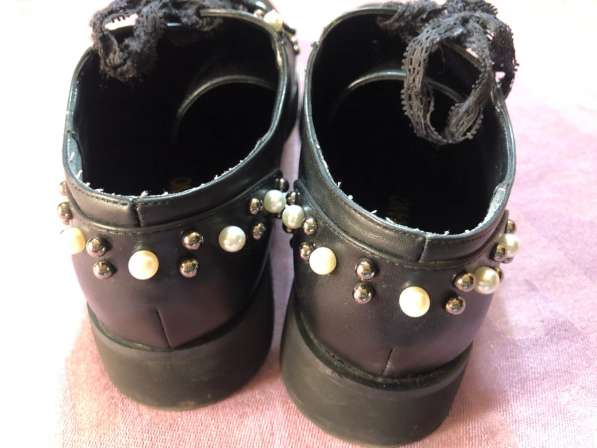 Туфли лоферы с жемчугом в Нальчике