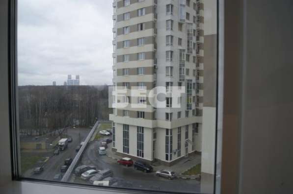 Продам четырехкомнатную квартиру в Москве. Жилая площадь 120 кв.м. Этаж 4. Дом монолитный. в Москве фото 7