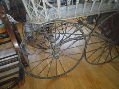 Старинная коляска в Москве