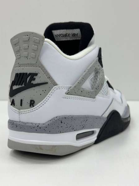 Купить кроссовки весенние Nike Air Jordan 4 White Cement в Москве