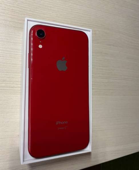 IPhone XR red 64gb