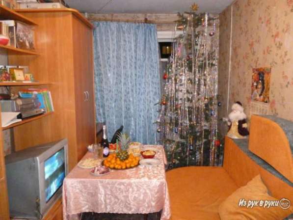 Продам однокомнатную квартиру в Кемерове. Жилая площадь 18,30 кв.м. Этаж 3. 